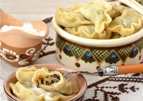 Вареники з капустою та грибами